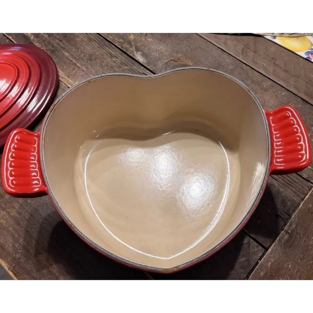 Le Creuset Heart Cast Iron Dutch Oven Cocotte Cerise Red 2 Qt w/ Lid France